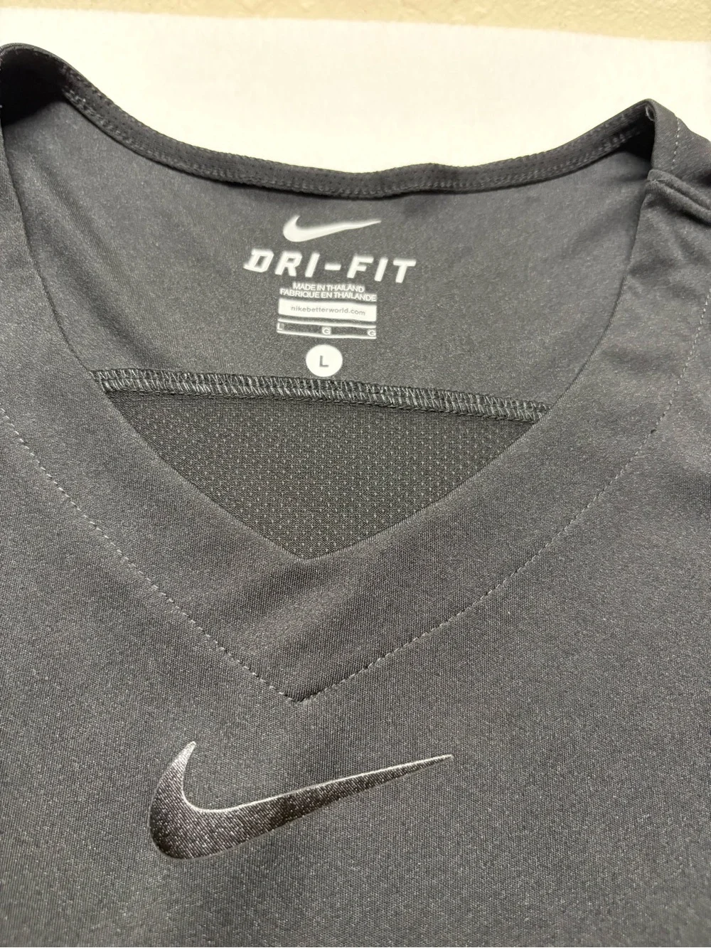 Nike Dri-FIT Mens Sleeveless Training Shirt Black V-Neck Gym Tank Top Large